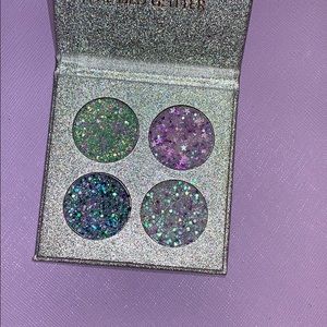 Pressed glitter quad